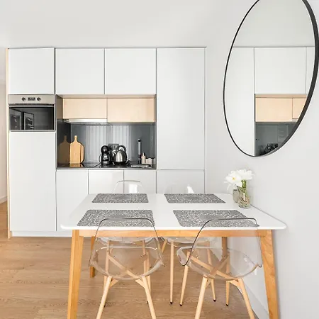 Apartamento Guestready - Stylish With A Terrace Aveiro